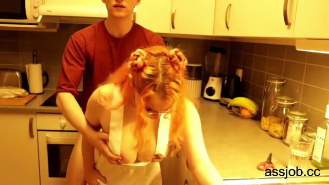 Fucked a hot tattooed teen right in the kitchen while cooking and she swallowed cum! sex video